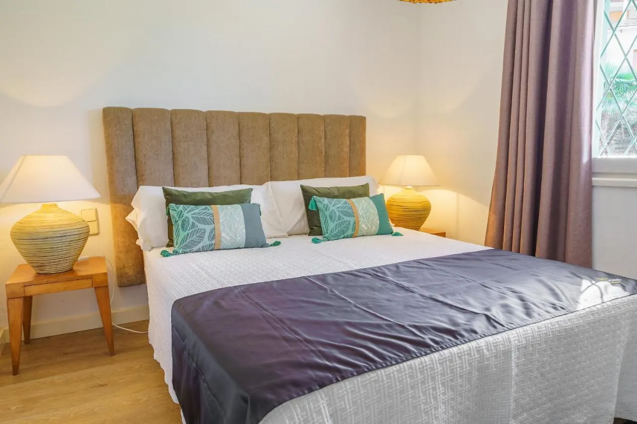 료렛 드 마르 By The Sea Lux House - Gran Piscina En Playa Fenals 빌라