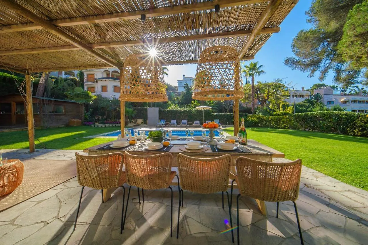 By The Sea Lux House - Gran Piscina En Playa Fenals Villa Lloret de Mar Spain